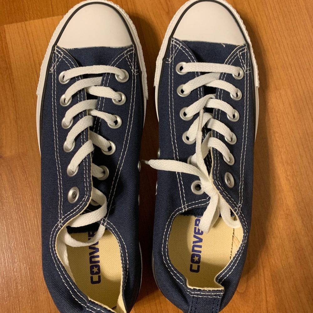 7.5 W Navy Converse Chuck Taylor All Star Low Tops